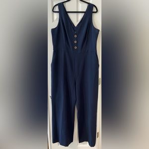 Chelsea28 Navy Sleeveless V-Neck Jumpsuit w/ Pockets - Size 18